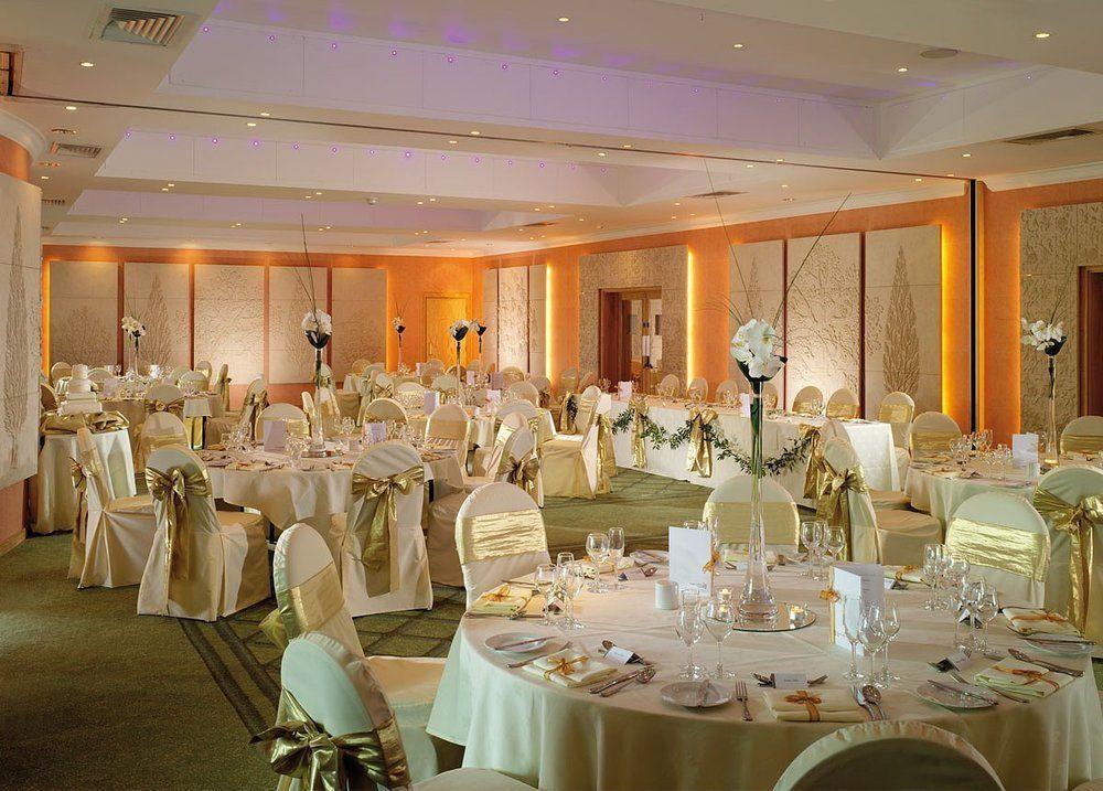 Regency Park Hotel, Health Club & Spa Татчъм Екстериор снимка